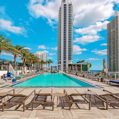 Stunning Luxury Waterview Condo in Hollywood #1708