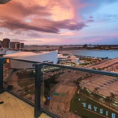 Lux 2 BD Condo at The Biscayne Boulevard #3009