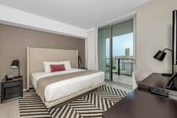 Stunning Luxury Waterview Condo in Hollywood #1708