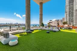 Downtown Luxury · Bay Views + Beach Club · #3711