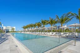 Skyline Serenity Lux 3BR Residence - Miami Beach