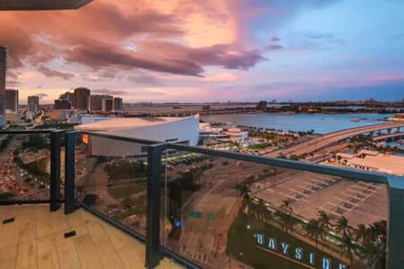 Lux 2 BD Condo at The Biscayne Boulevard #3009 - Image 1