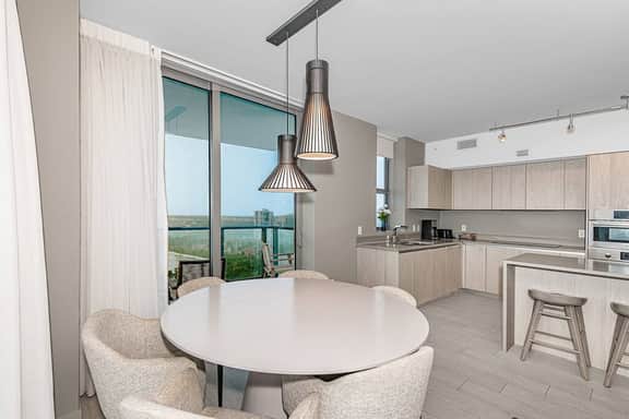Stunning Luxury Waterview Condo in Hollywood #1708