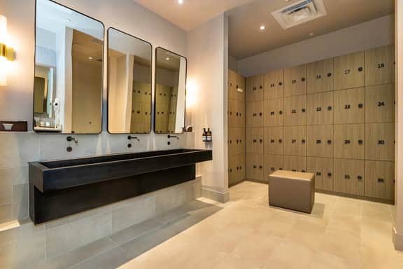 Skyline Haven Luxe City Views 2BD Condo #1903