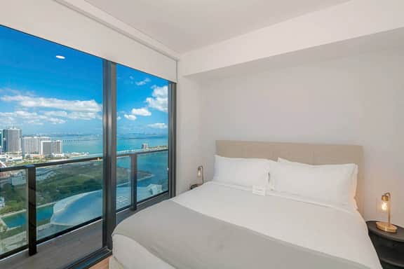 High-Rise Bayview 3B Oasis #4001