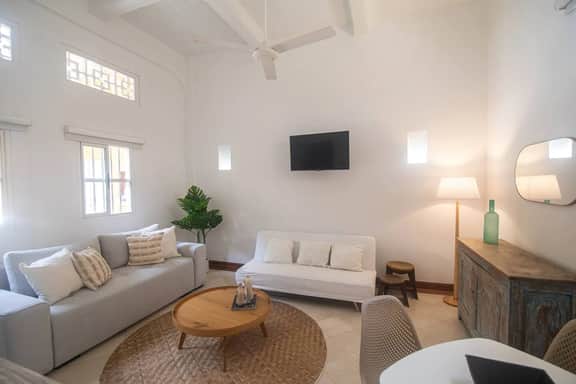 Walled City Escape | Piscina | Rooftop con Jacuzzi
