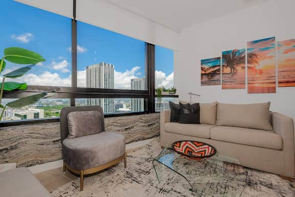 Altitude 31 | Lux 1BR Suite | Walk to Concerts