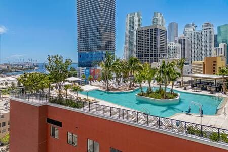 Lavish 1 BD Condo with Downtown Views #2604