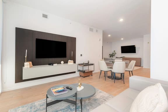Bayview Chic Condo | 2BD on Biscayne Blvd #4417