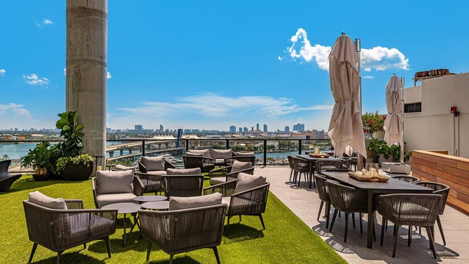 Hotel Stays vs. Vacation Rentals: The Comfort and Ease of Choosing Your Home Hospitality